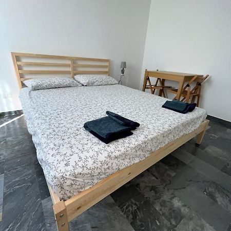 Appartement Bilocale Roggia Scagna 7 à Milan Extérieur photo