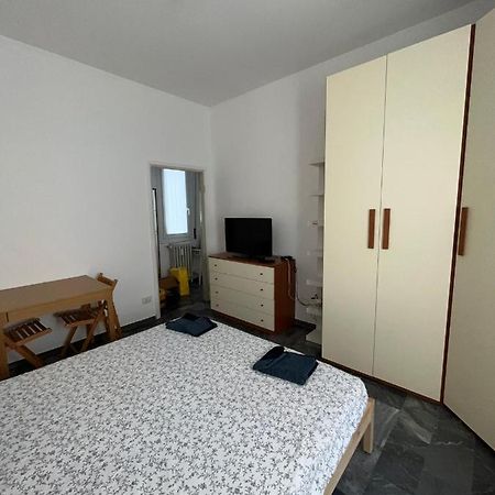 Appartement Bilocale Roggia Scagna 7 à Milan Extérieur photo