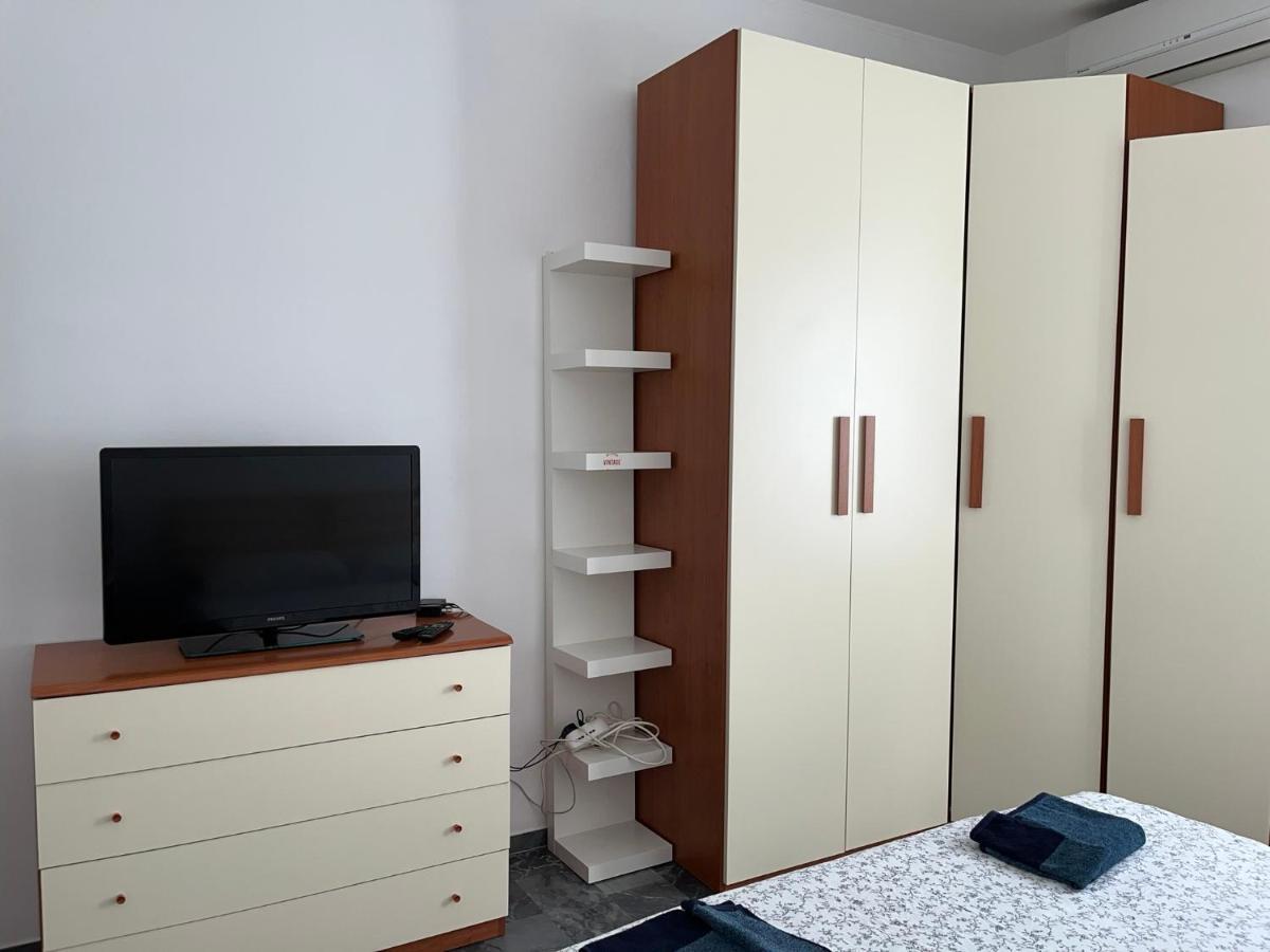 Appartement Bilocale Roggia Scagna 7 à Milan Extérieur photo